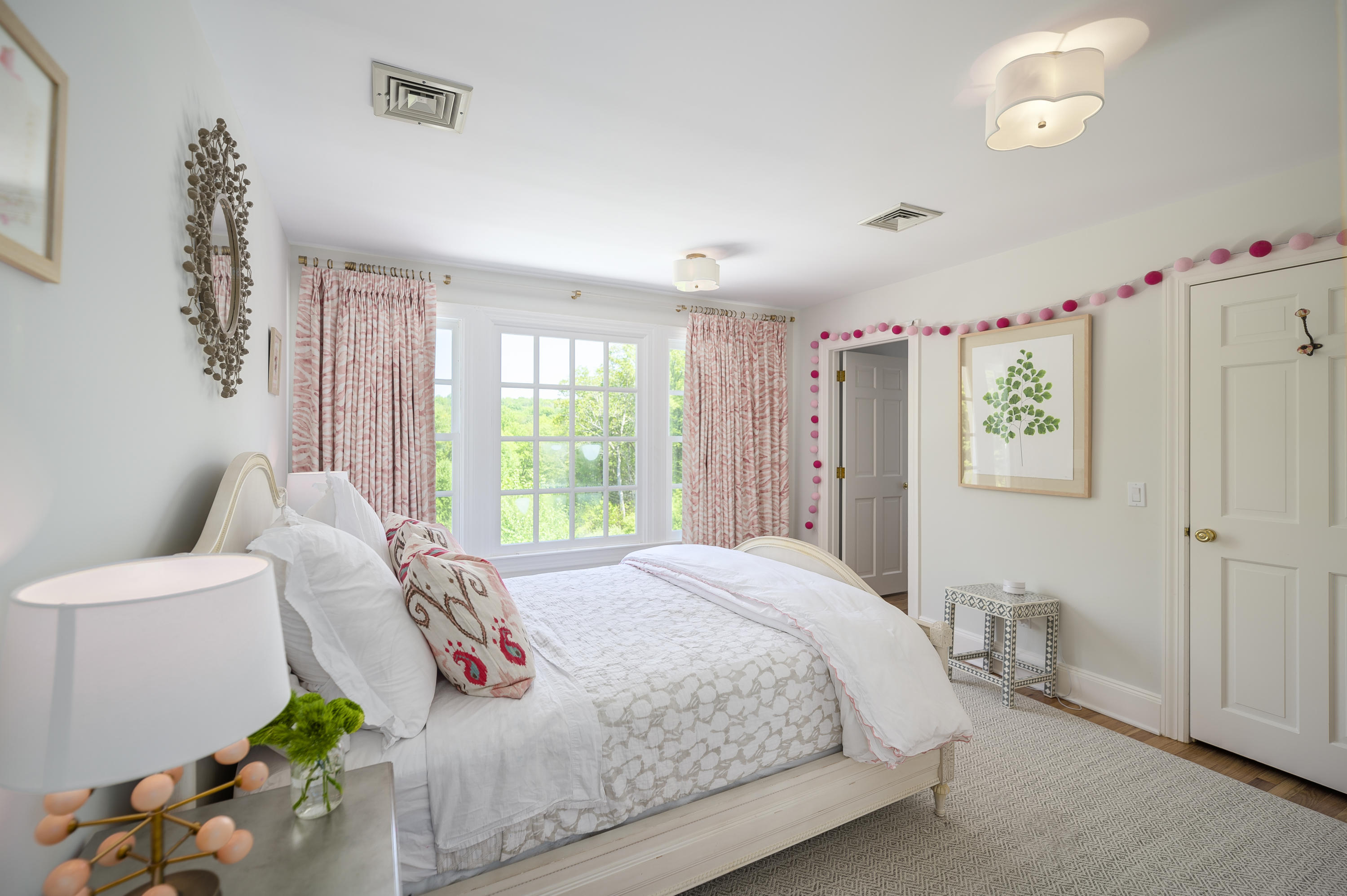 465 North Wilton Road New Canaan, CT 06840 - Photo 25 of 64 a bedroom with bed and a window