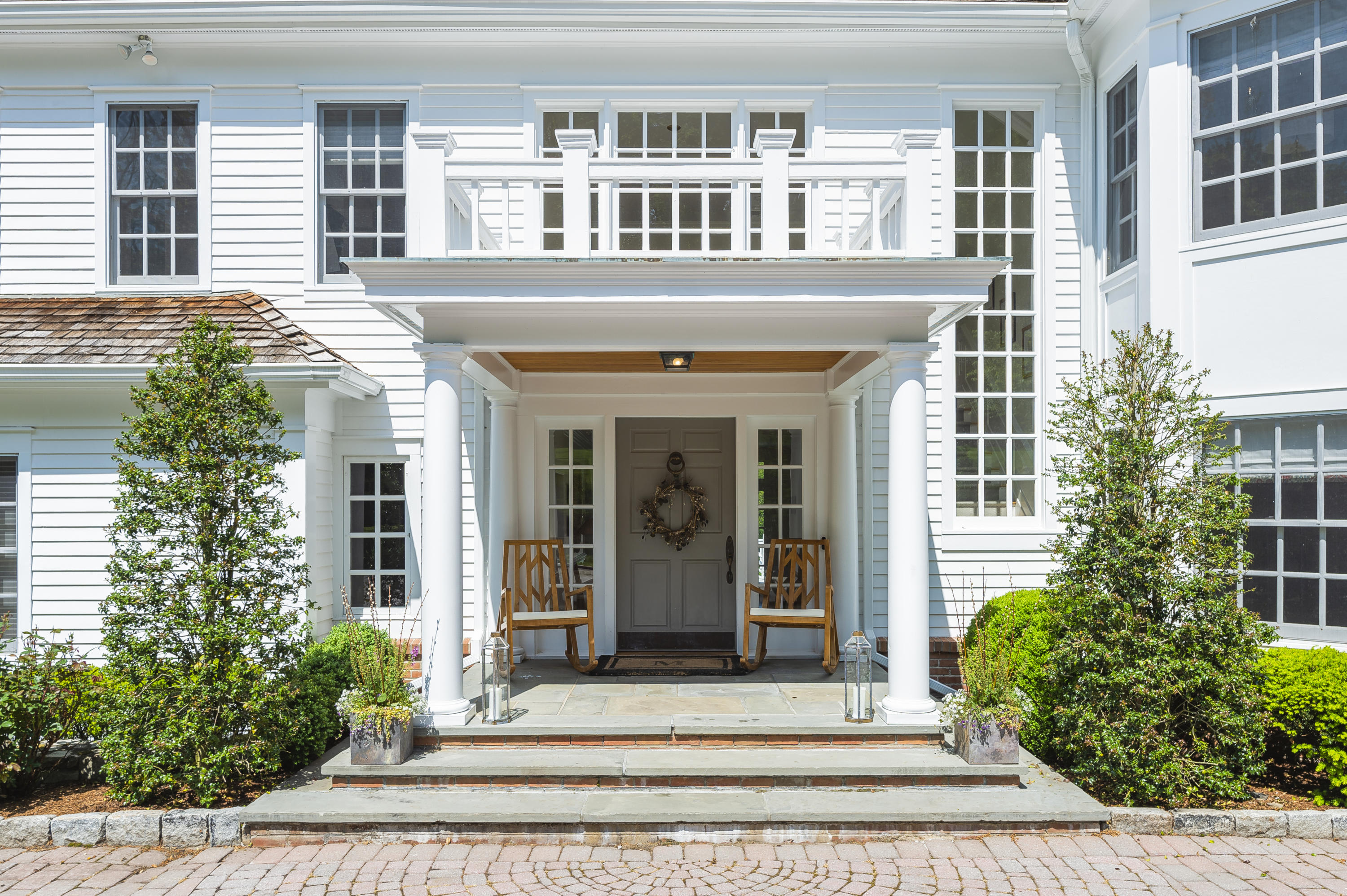 465 North Wilton Road New Canaan, CT 06840 - Photo 3 of 64 3. Courtyard5