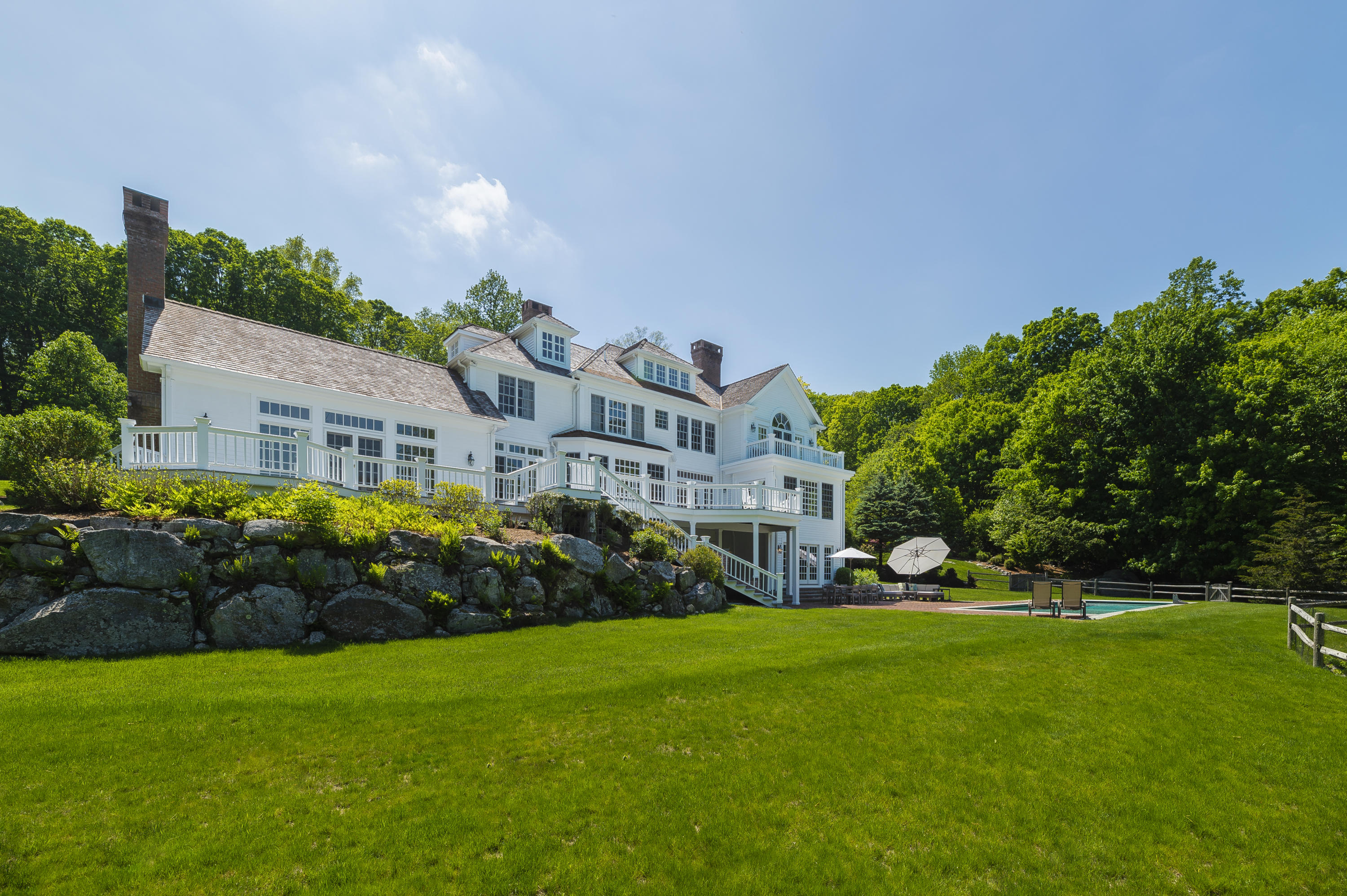 465 North Wilton Road New Canaan, CT 06840 - Photo 46 of 64 5. Backyard4