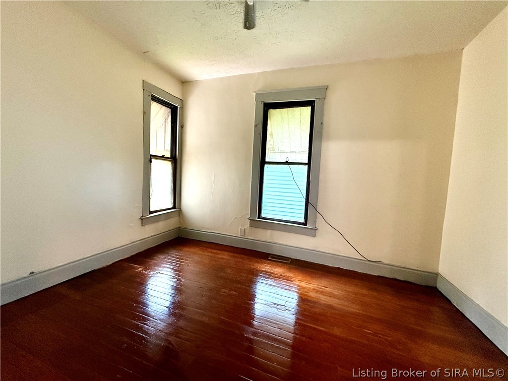 608 West Spring Street New Albany, IN 47150 - Photo 10 of 20