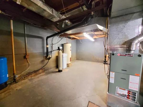 $300,000 | 39471 South Clitherall Lake Road, Battle Lake, MN 56515