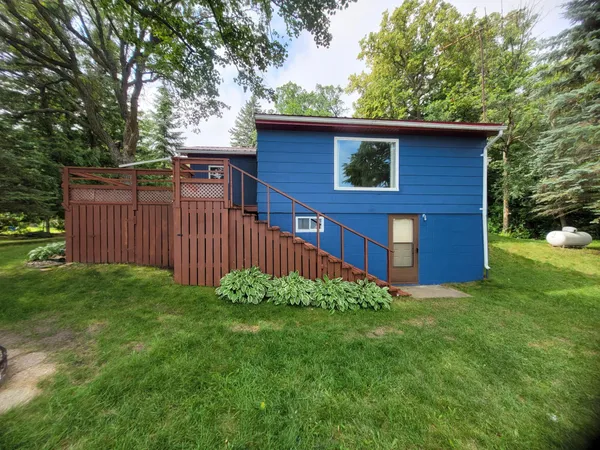 $300,000 | 39471 South Clitherall Lake Road, Battle Lake, MN 56515