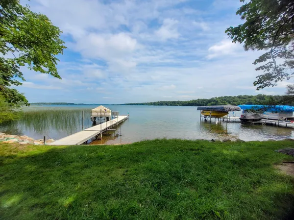 $300,000 | 39471 South Clitherall Lake Road, Battle Lake, MN 56515