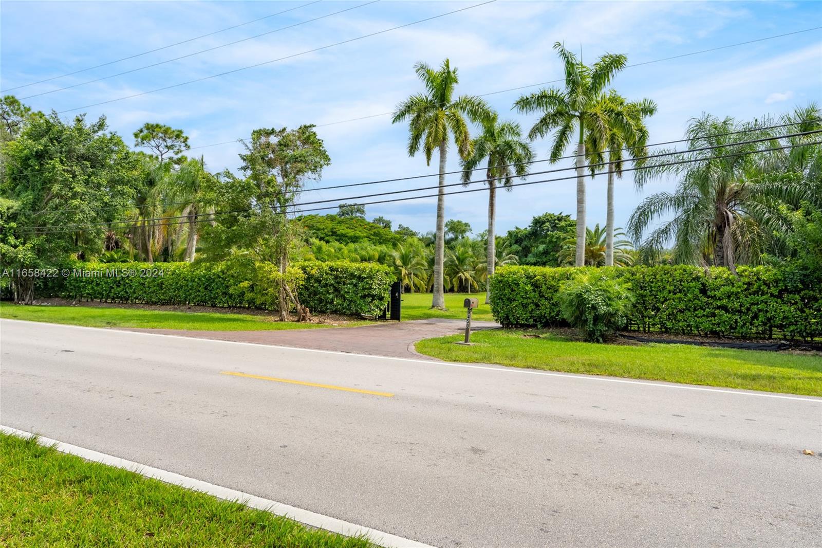 9450 Southwest 112th Street Miami, FL 33176 - Photo 17 of 24