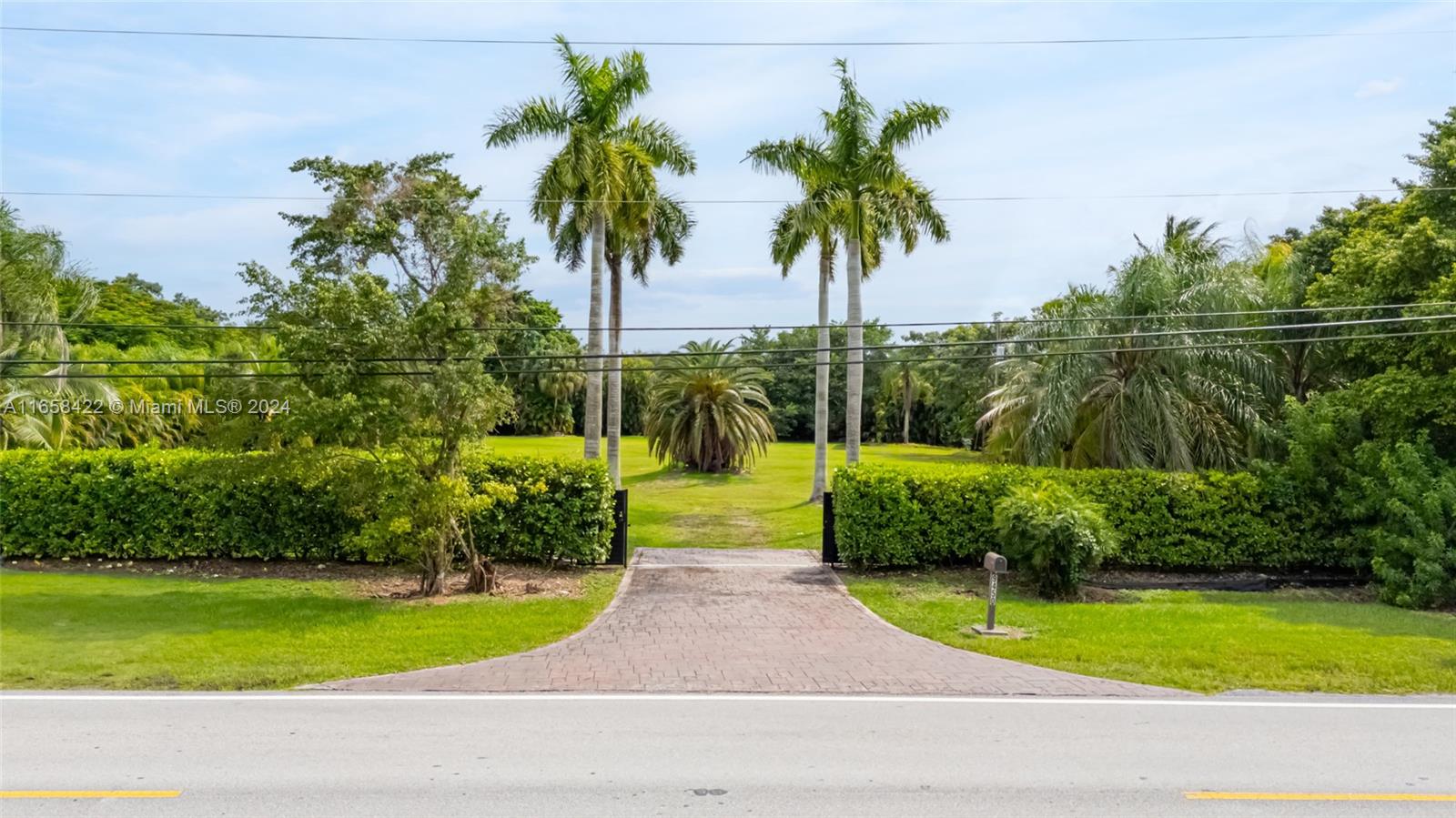 9450 Southwest 112th Street Miami, FL 33176 - Photo 23 of 24