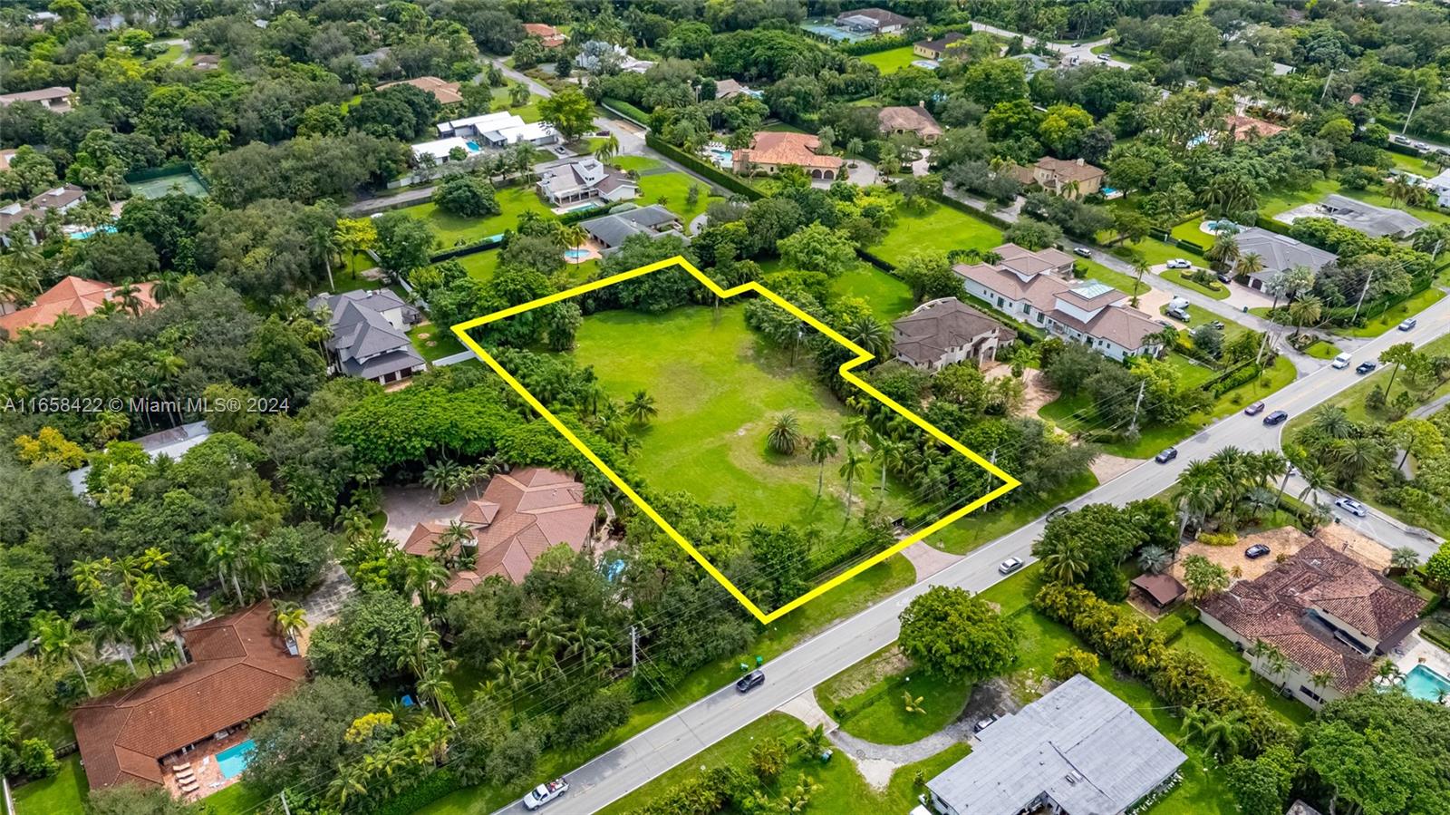 9450 Southwest 112th Street Miami, FL 33176 - Photo 4 of 24