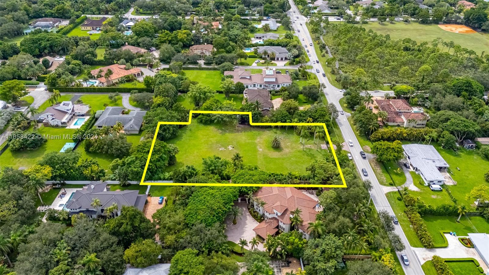 9450 Southwest 112th Street Miami, FL 33176 - Photo 6 of 24