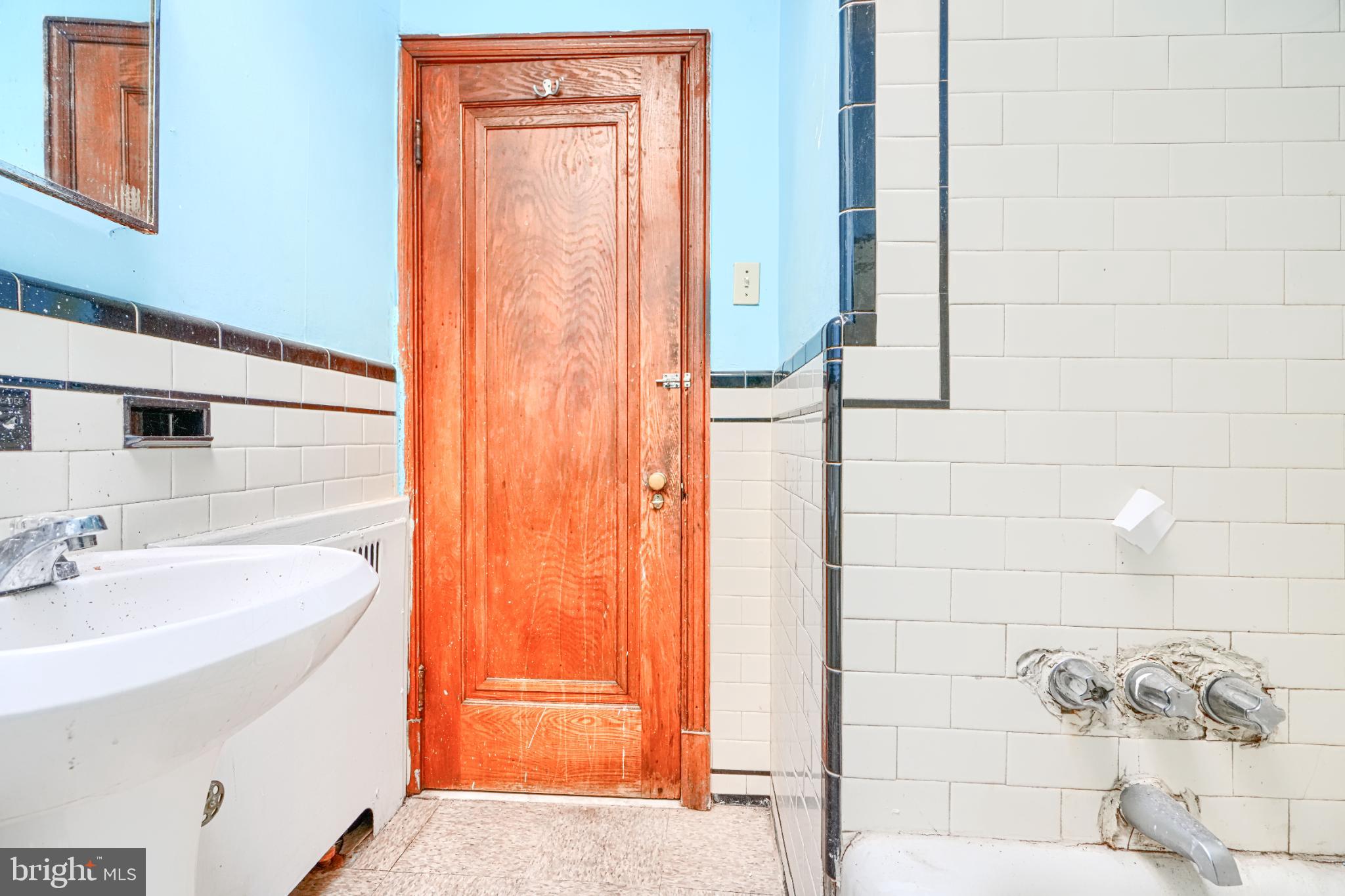 5214 Harford Road Baltimore, MD 21214 - Photo 12 of 30