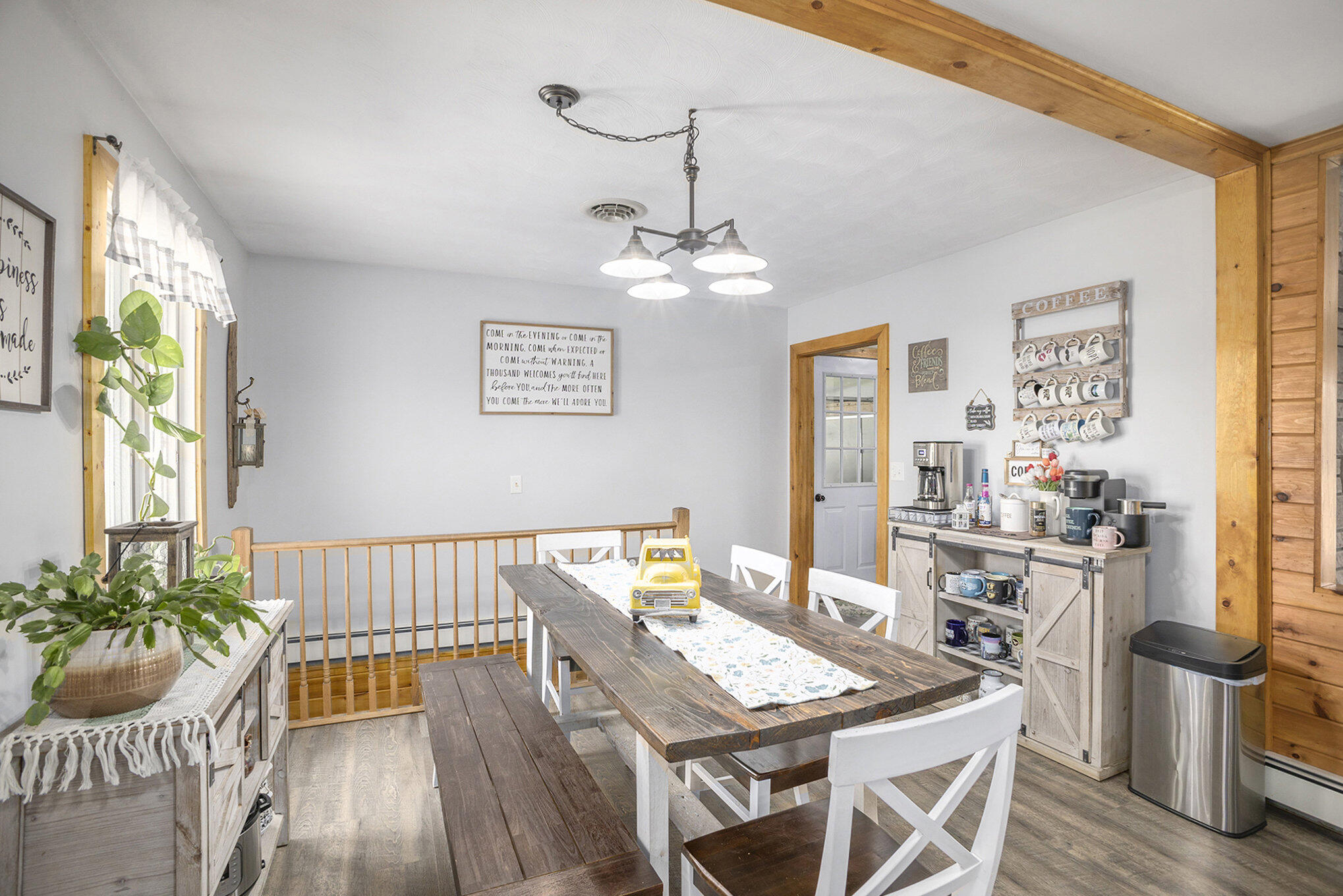 2660 Barber Road Grass Lake, MI 49240 - Photo 6 of 34 Dining Area View 1