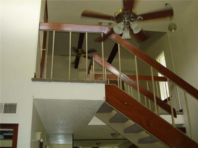 $1,200 | Undisclosed Address, Mandeville, LA 70448