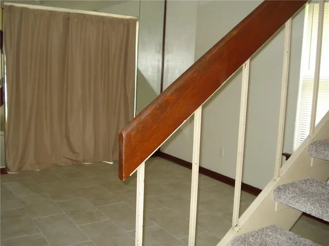 $1,200 | Undisclosed Address, Mandeville, LA 70448