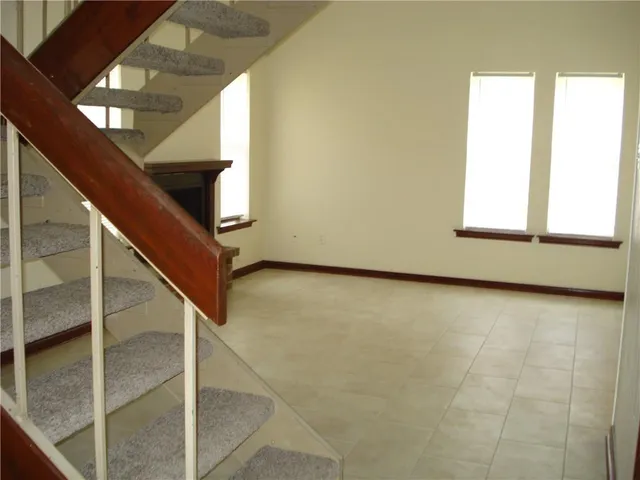 $1,200 | Undisclosed Address, Mandeville, LA 70448