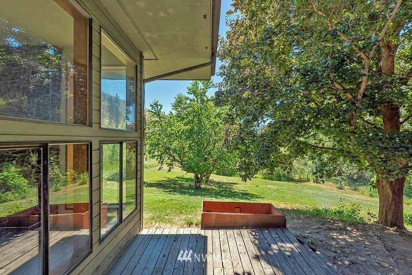 7330 Olalla Canyon Road Cashmere, WA 98815 - Photo 3 of 35 Gallery Image 3