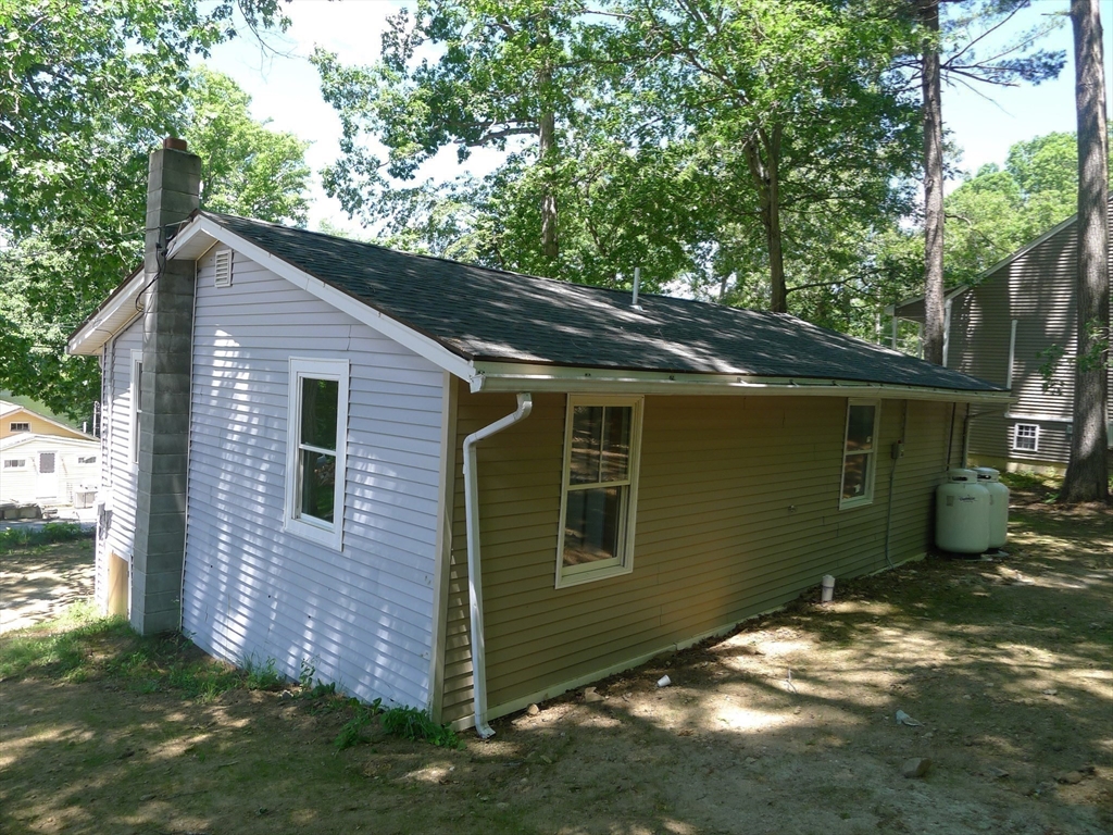6 Cranberry Meadow Shore Road Charlton, MA 01507 - Photo 13 of 18