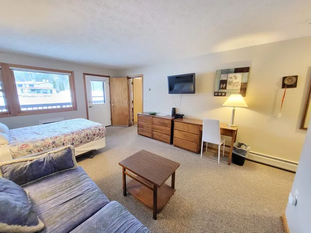 $415,000 | 41 Jack O'Lantern Drive, Unit 22, North Woodstock, NH 03262