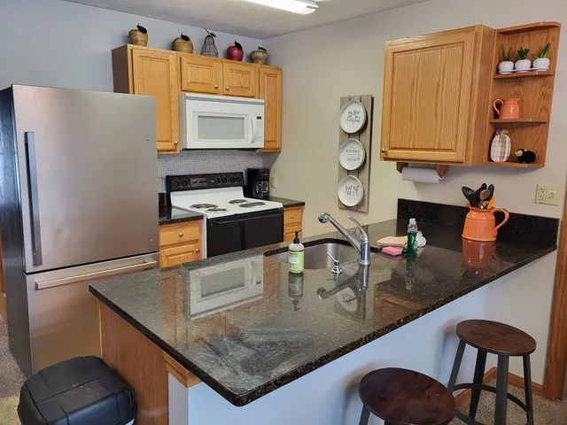 $415,000 | 41 Jack O'Lantern Drive, Unit 22, North Woodstock, NH 03262