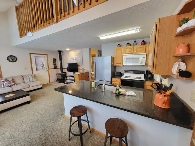 $415,000 | 41 Jack O'Lantern Drive, Unit 22, North Woodstock, NH 03262