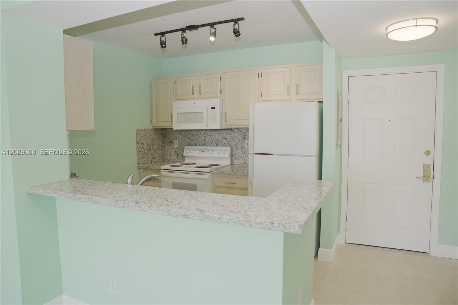 2665 Southwest 37th Avenue, Unit 405 Miami, FL 33133 - Photo 9 of 23