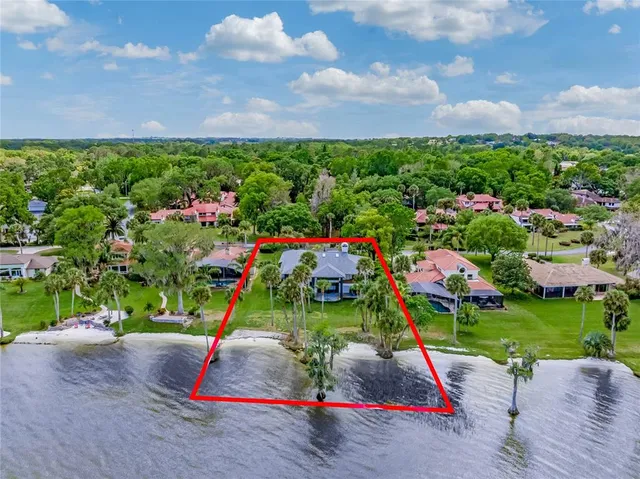 $1,499,900 | 303 Waterwood Drive, Yalaha, FL 34797