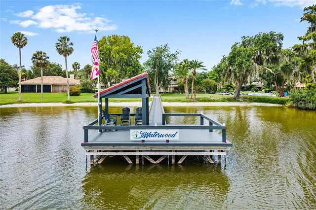 $1,499,900 | 303 Waterwood Drive, Yalaha, FL 34797