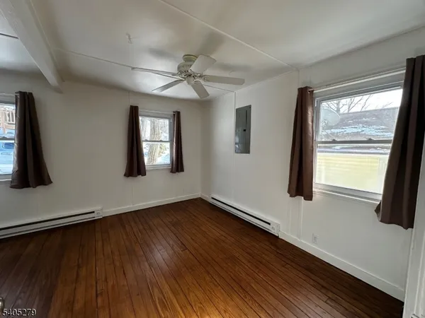 $2,300 | 19 Windemere Avenue, Unit 1, Mount Arlington, NJ 07856