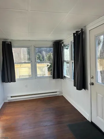 $2,300 | 19 Windemere Avenue, Unit 1, Mount Arlington, NJ 07856
