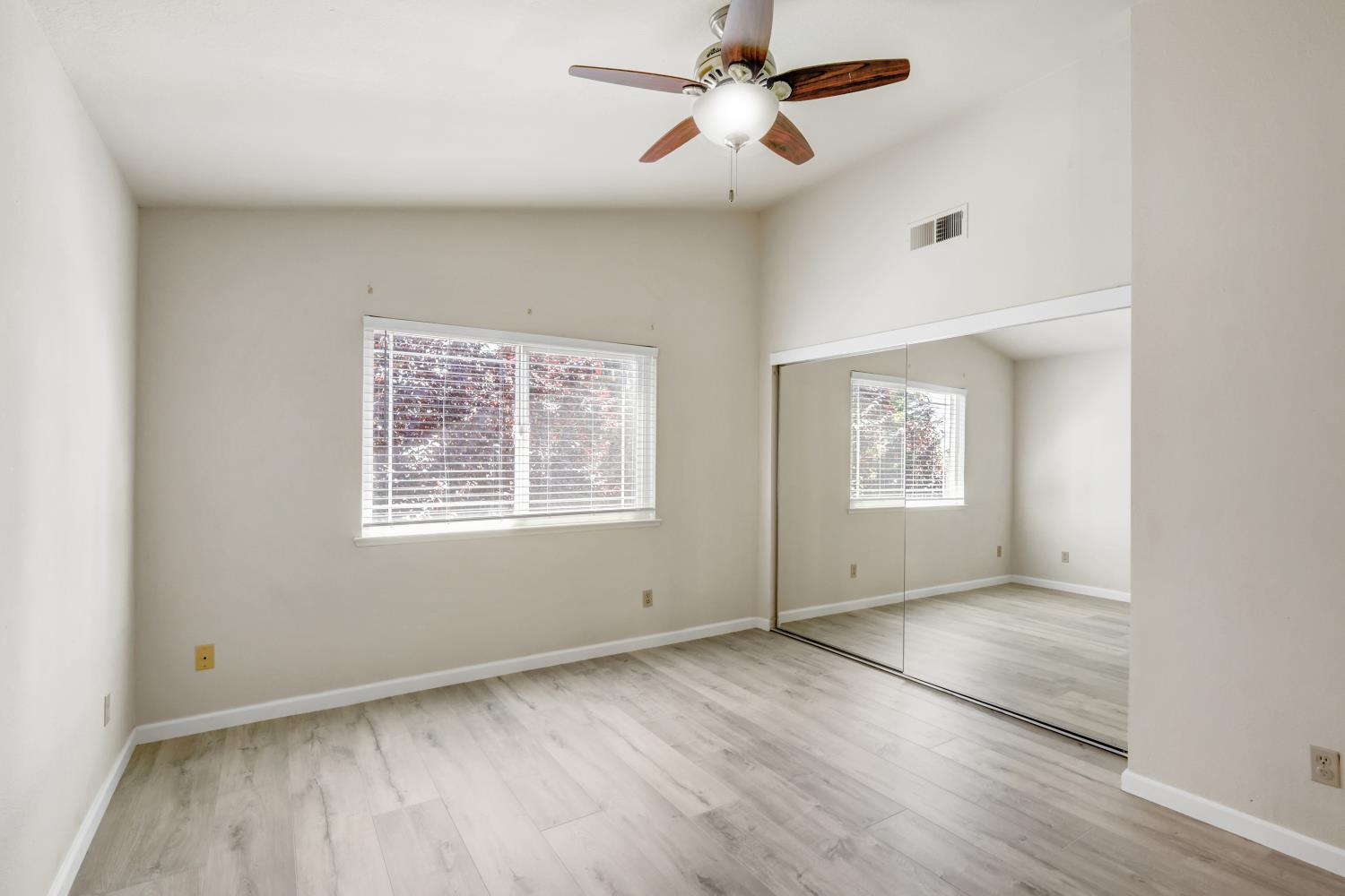 6932 Springmont Drive Elk Grove, CA 95758 - Photo 26 of 47
