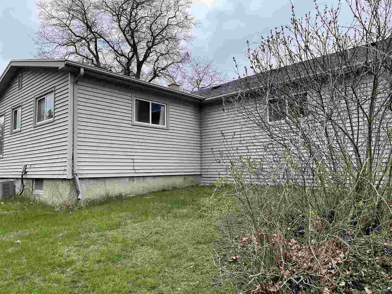 2376 South Huron Road Kawkawlin, MI 48631 - Photo 16 of 17