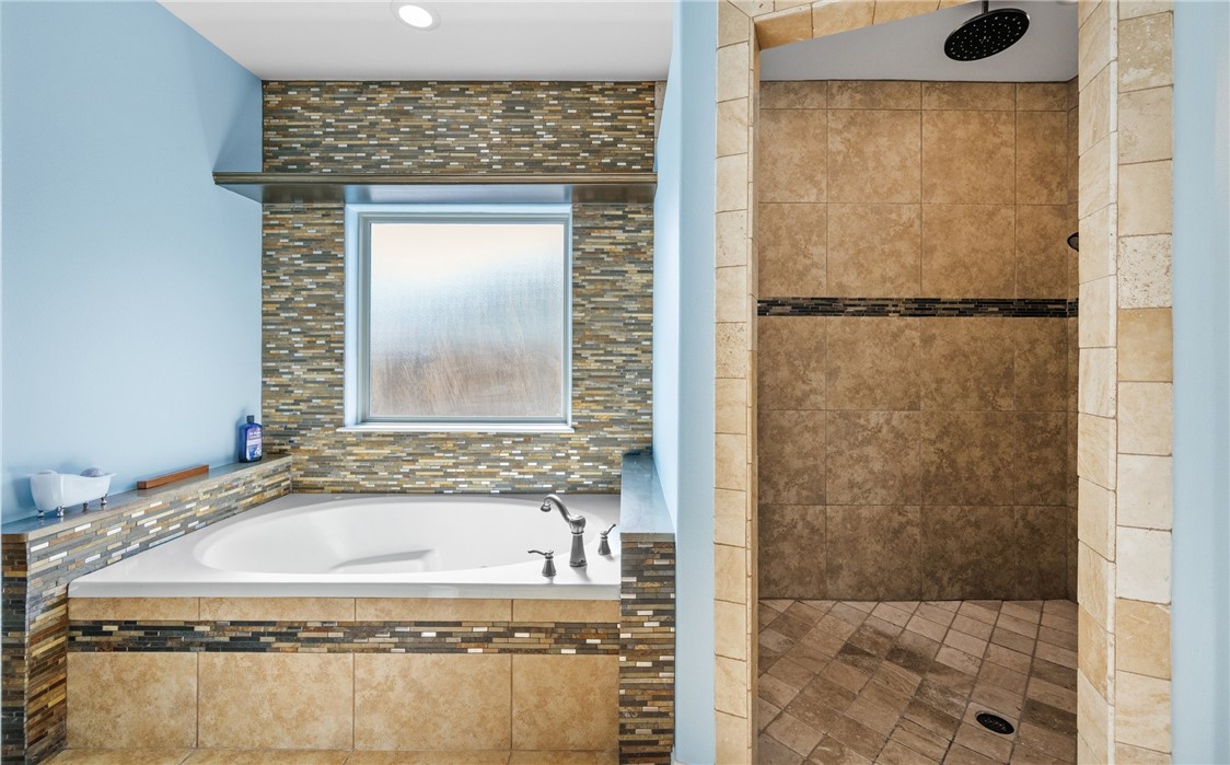 15922 Cabo Blanco Corpus Christi, TX 78418 - Photo 16 of 32