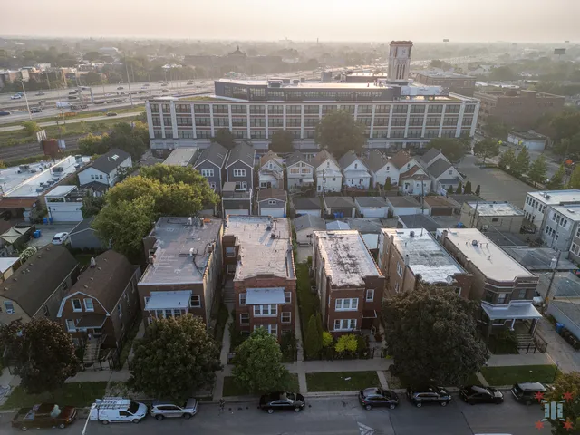 a picture of city view