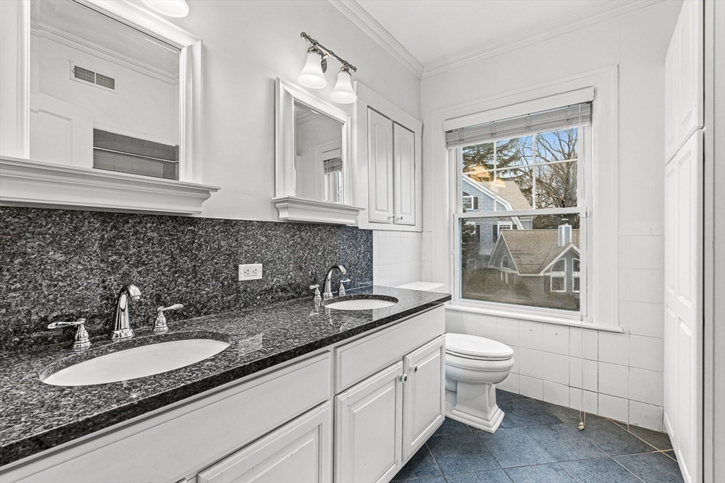 34 Glen Road Winchester, MA 01890 - Photo 31 of 40
