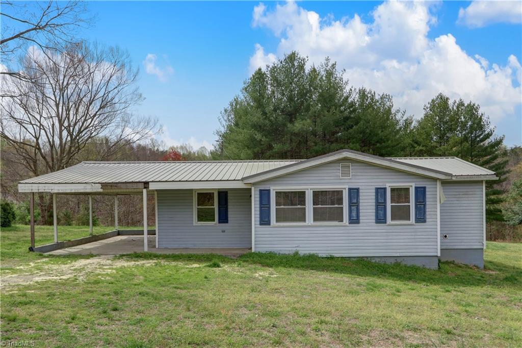 2376 Baker Crossroad Road Reidsville, NC 27320 - Photo 2 of 30 Gallery Image 2