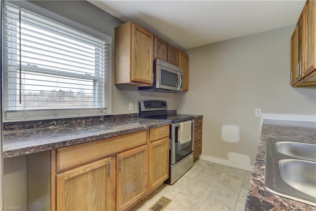 2376 Baker Crossroad Road Reidsville, NC 27320 - Photo 17 of 30 Gallery Image 17