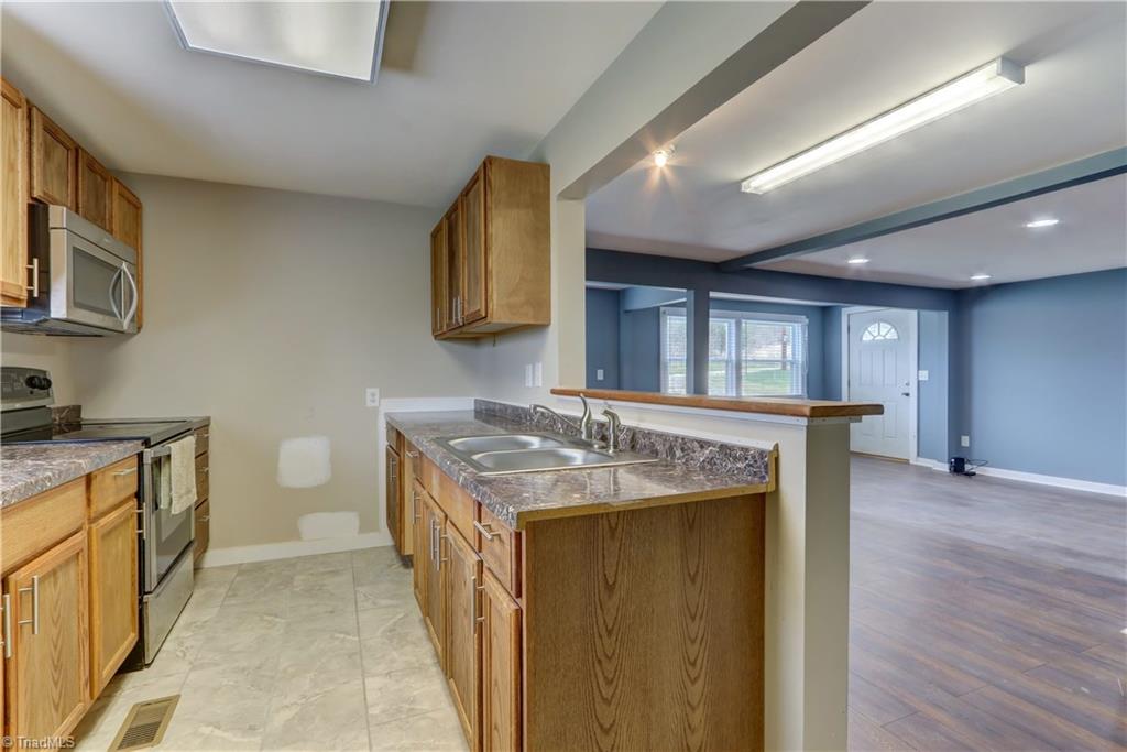 2376 Baker Crossroad Road Reidsville, NC 27320 - Photo 18 of 30 Gallery Image 18