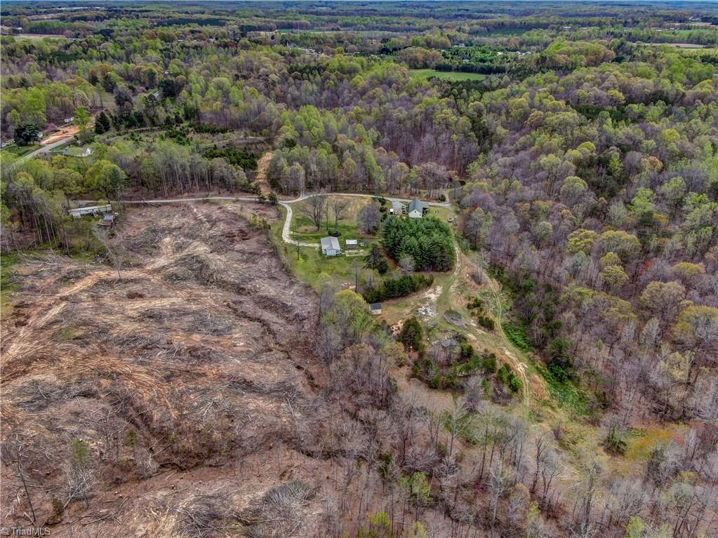 2376 Baker Crossroad Road Reidsville, NC 27320 - Photo 7 of 30 Gallery Image 7