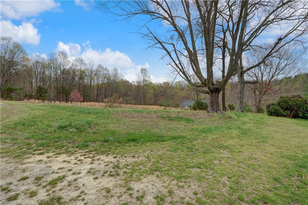 2376 Baker Crossroad Road Reidsville, NC 27320 - Photo 9 of 30 Gallery Image 9
