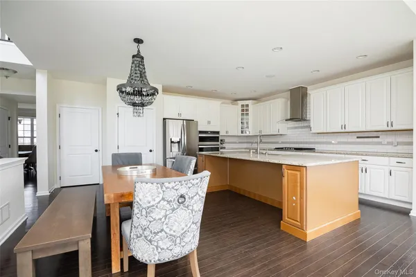 $899,999 | 27 East Van Buren Way, Hopewell Junction, NY 12533