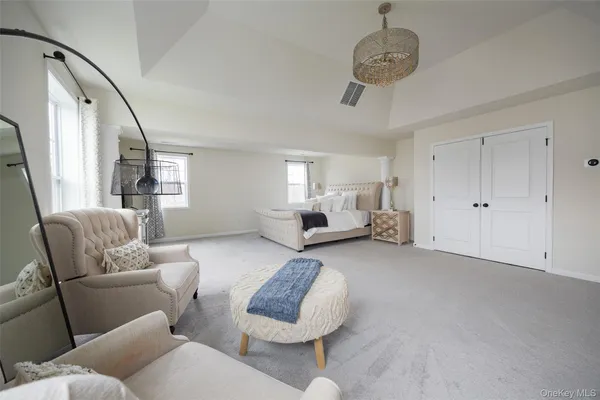 $899,999 | 27 East Van Buren Way, Hopewell Junction, NY 12533