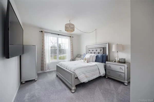 $899,999 | 27 East Van Buren Way, Hopewell Junction, NY 12533