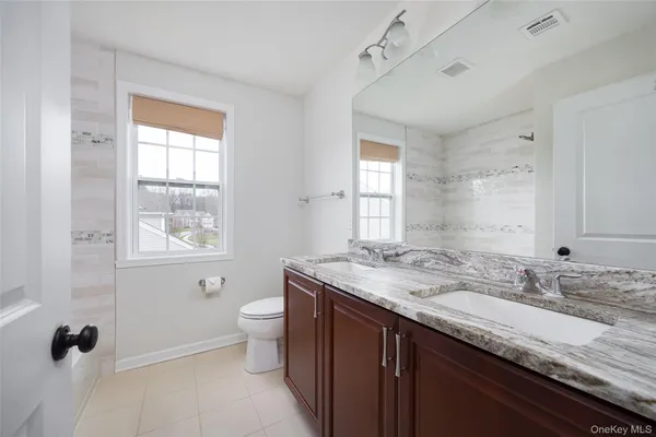 $899,999 | 27 East Van Buren Way, Hopewell Junction, NY 12533