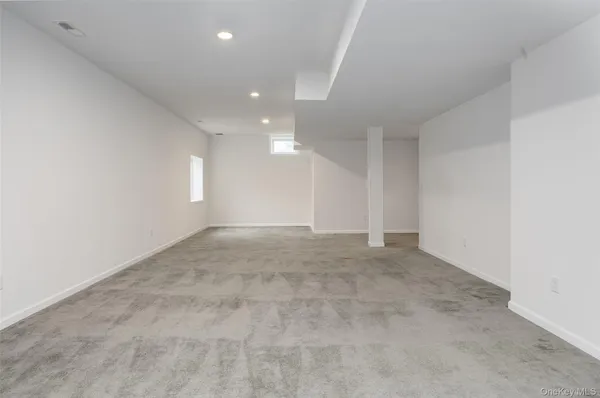 $899,999 | 27 East Van Buren Way, Hopewell Junction, NY 12533