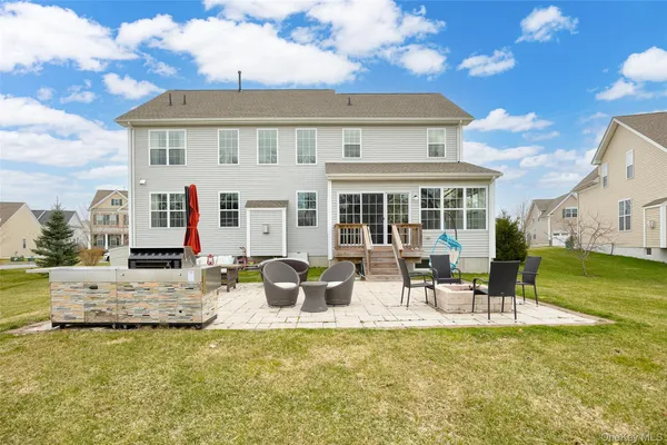 $899,999 | 27 East Van Buren Way, Hopewell Junction, NY 12533