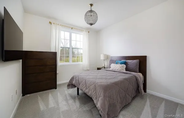 $899,999 | 27 East Van Buren Way, Hopewell Junction, NY 12533