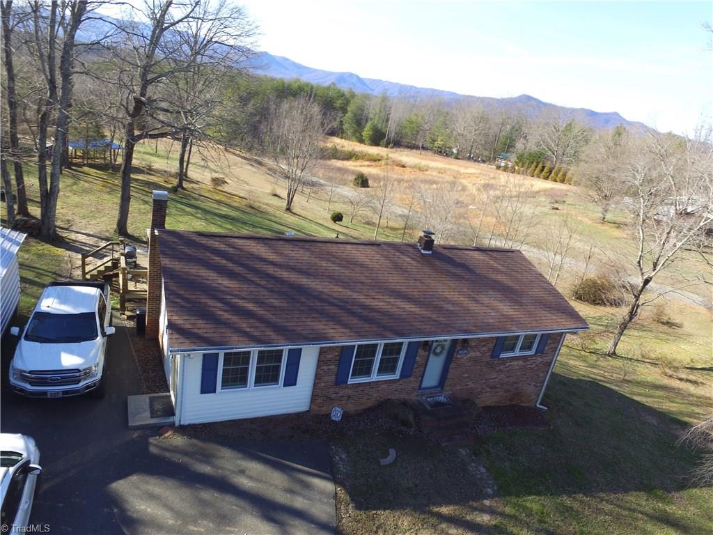 3039 Pipers Gap Road Mount Airy, NC 27030 - Photo 6 of 30 Gallery Image 6