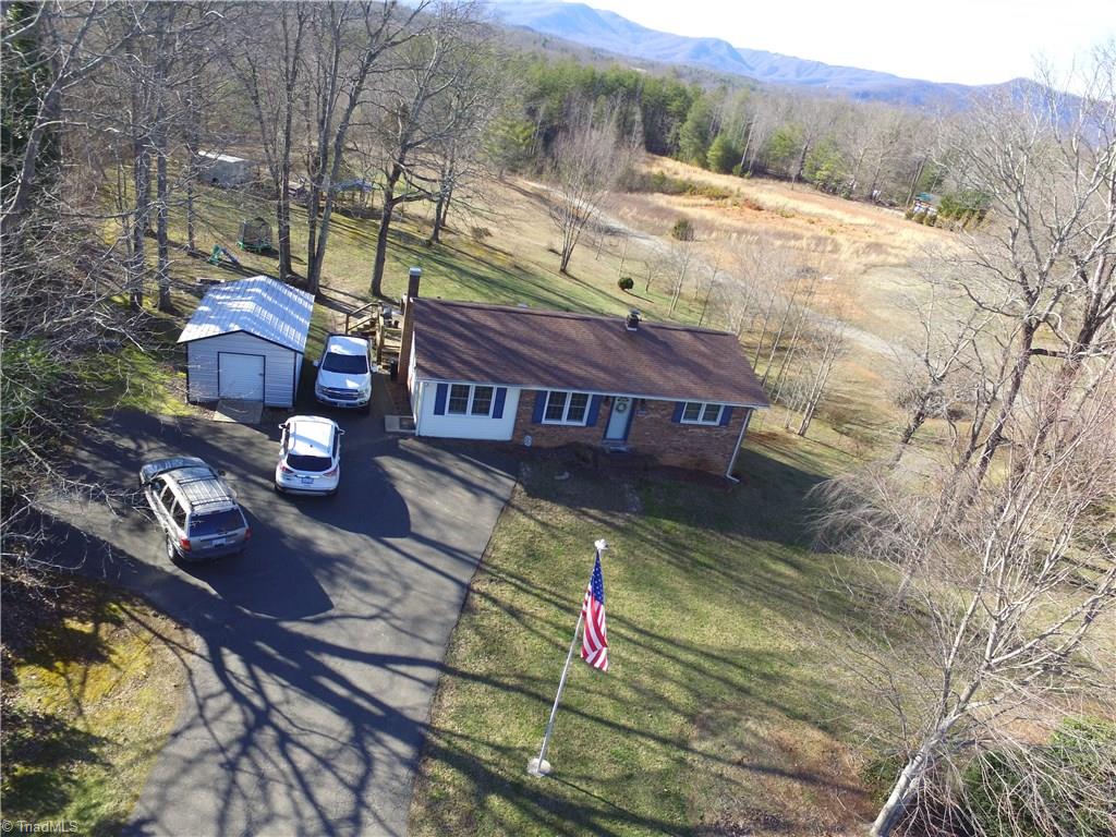 3039 Pipers Gap Road Mount Airy, NC 27030 - Photo 7 of 30 Gallery Image 7