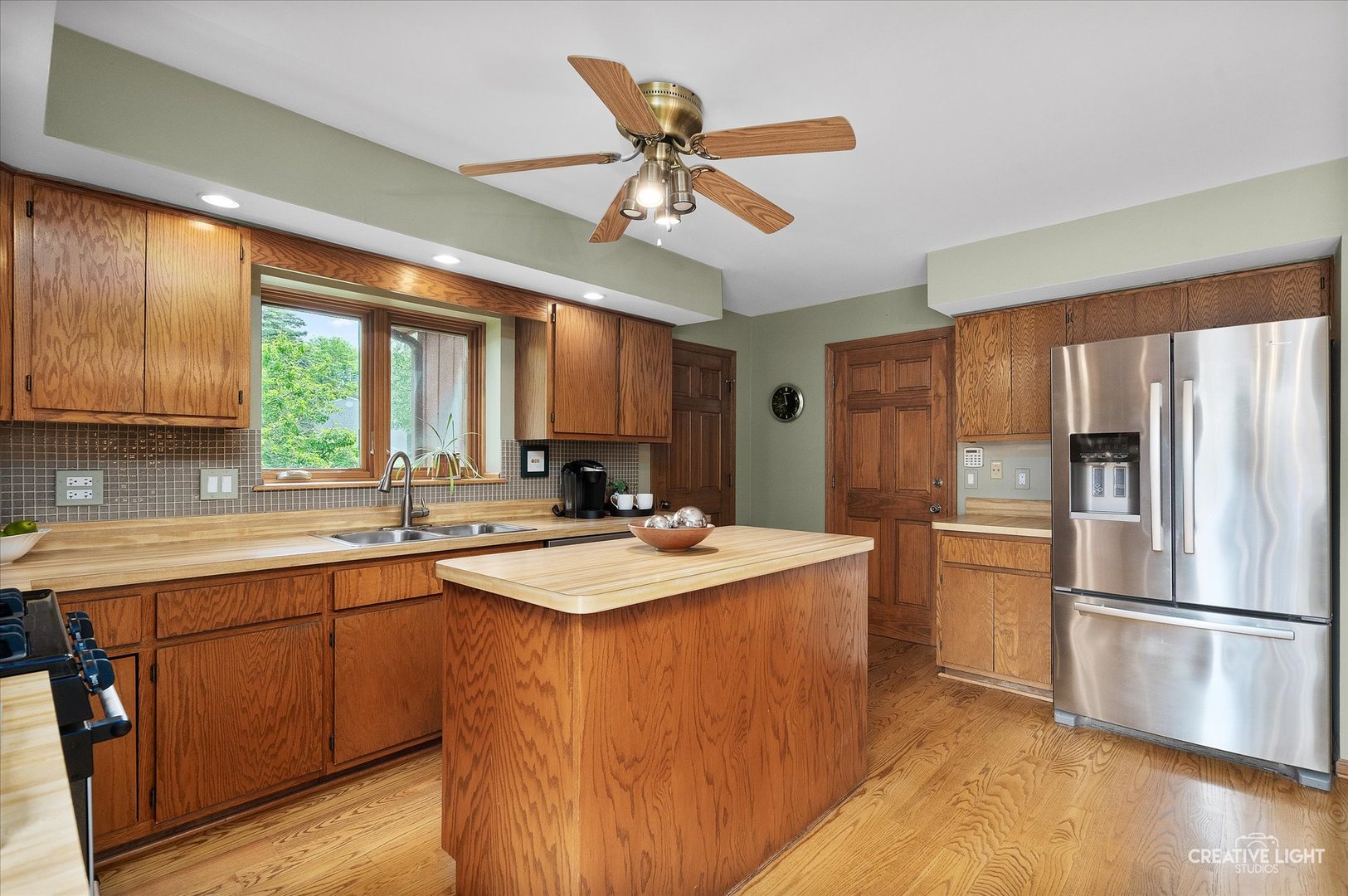 711 Canyon Run Road Naperville, IL 60565 - Photo 13 of 44 Gallery Image 13