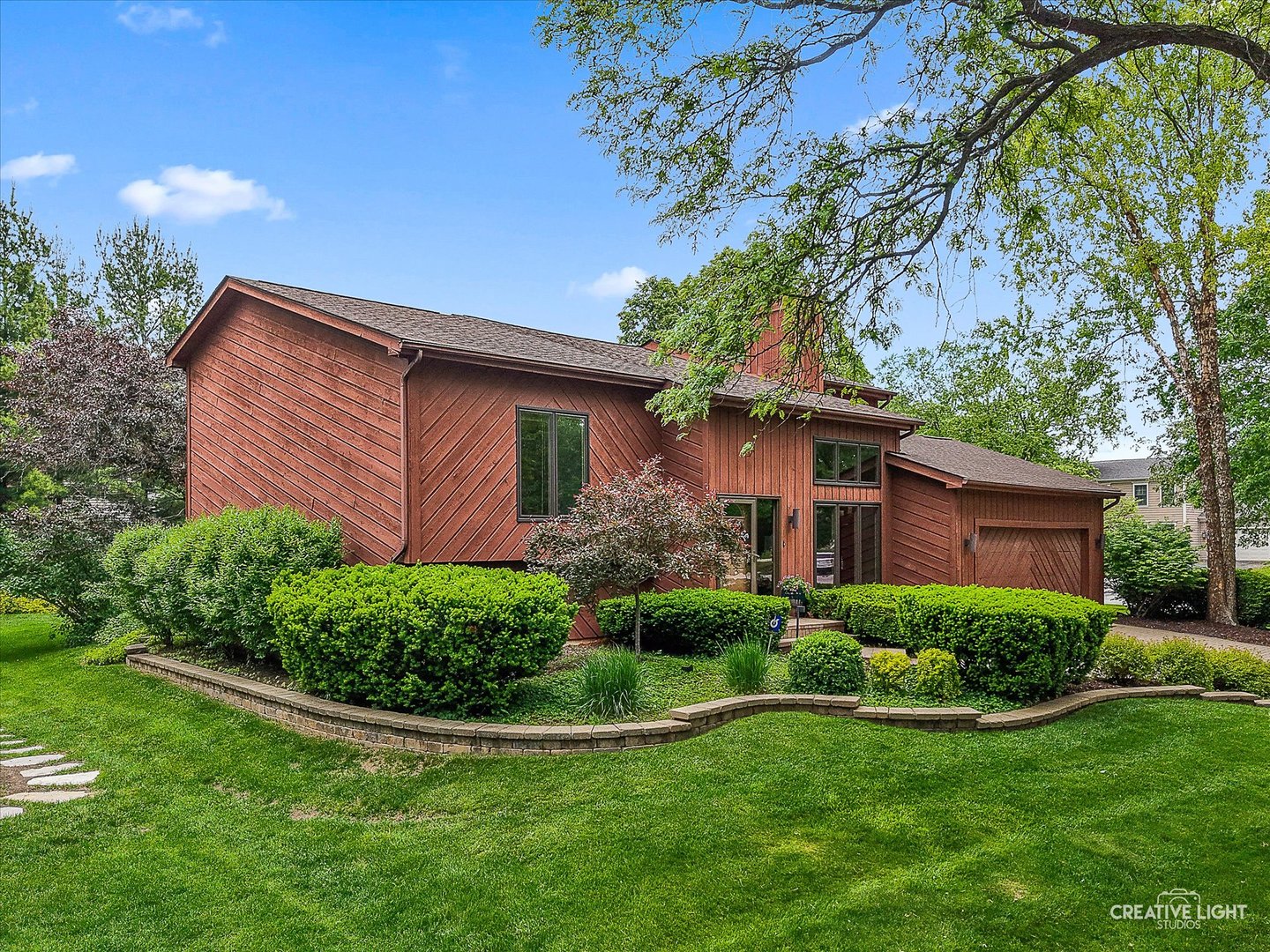 711 Canyon Run Road Naperville, IL 60565 - Photo 3 of 44 Gallery Image 3