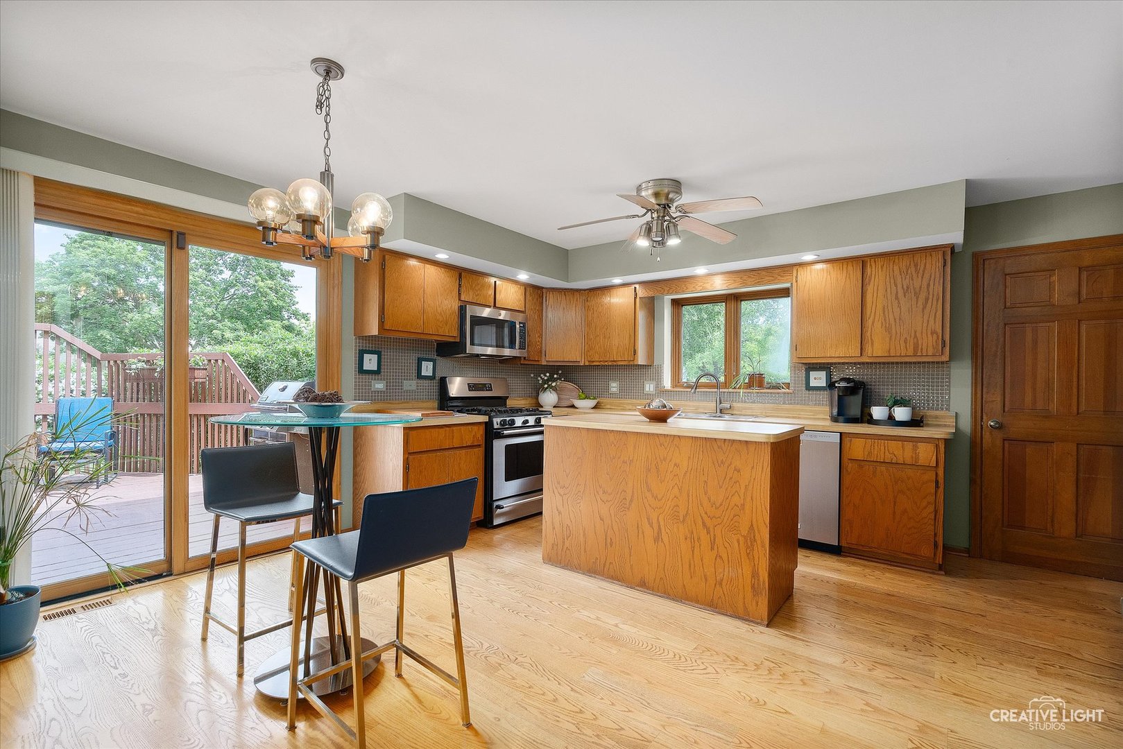 711 Canyon Run Road Naperville, IL 60565 - Photo 10 of 44 Gallery Image 10