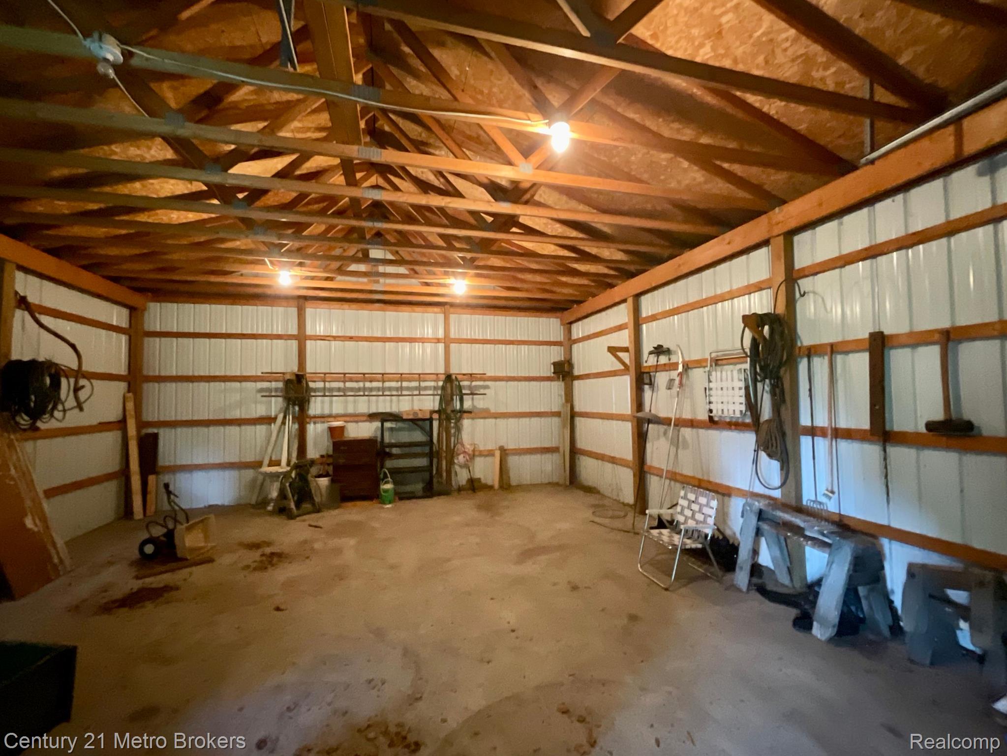4392 East Carpenter Road Flint, MI 48506 - Photo 8 of 42 Gallery Image 8
