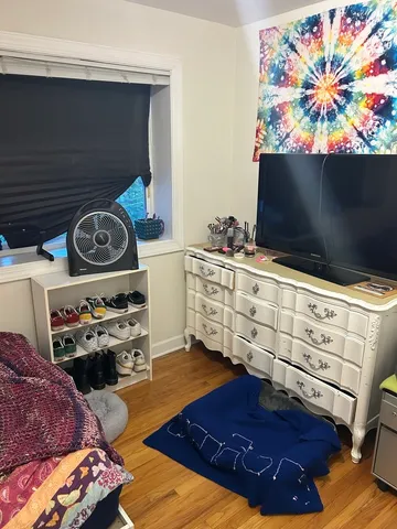 $184,900 | 5953 North Kenmore Avenue, Unit 305, Chicago, IL 60660